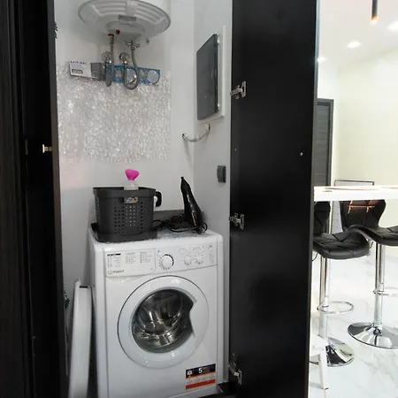Apartman Emas *